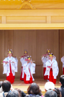 神楽殿-春季例大祭　創作神楽舞2